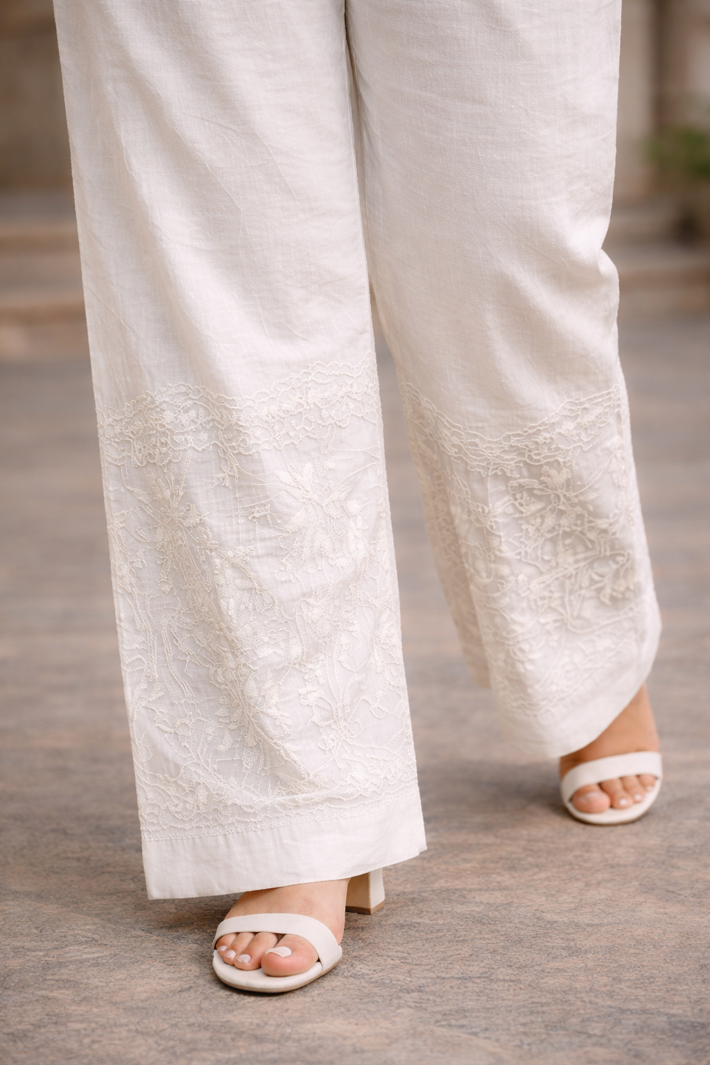 Lucknow 5 XL white pant